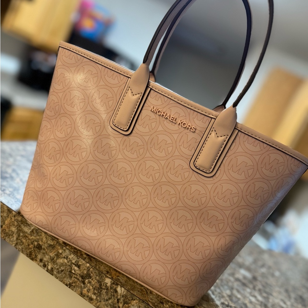 Michael Kors Blush Logo Tote